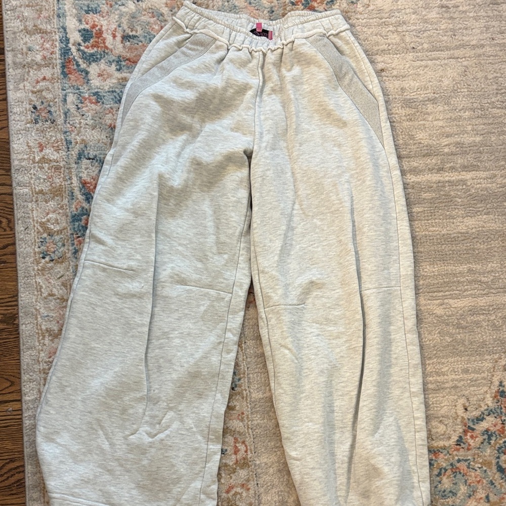 Edikted Light Gray  Joggers